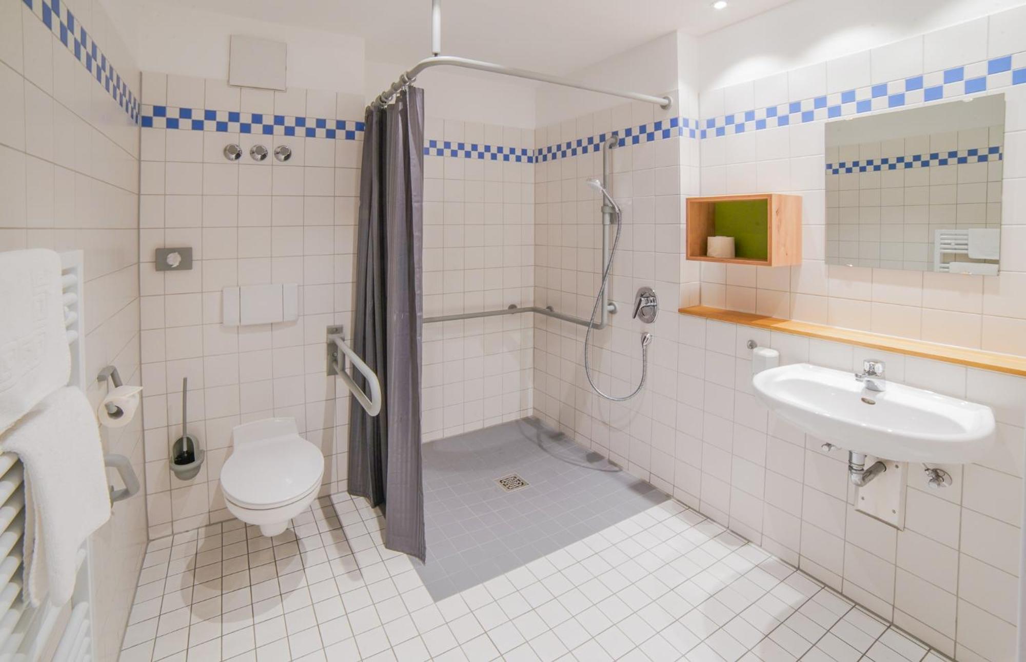 Hotel Lindenhof Bielefeld Esterno foto