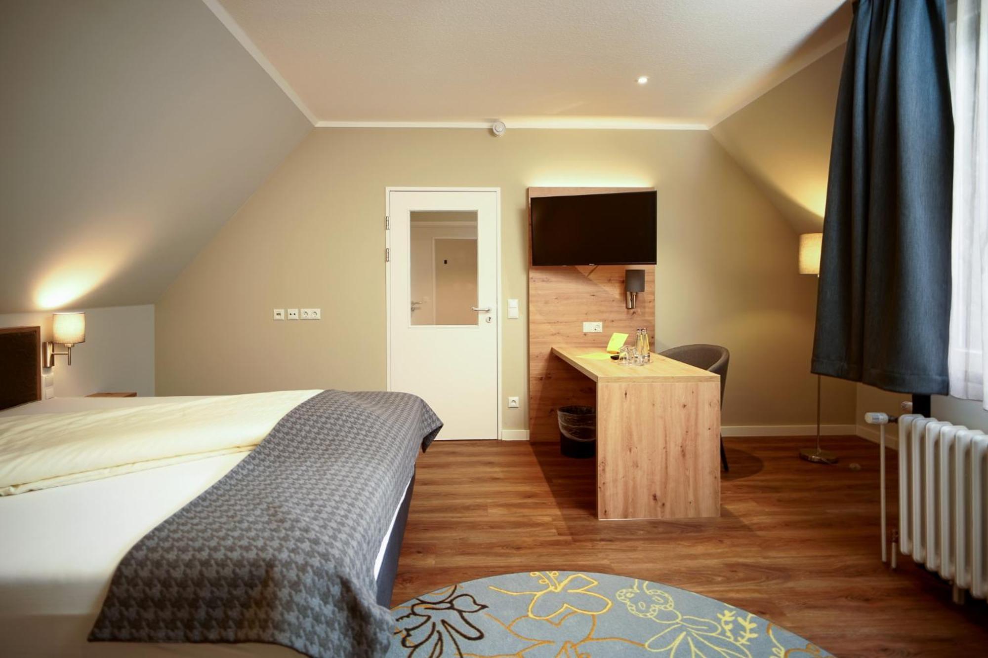 Hotel Lindenhof Bielefeld Esterno foto