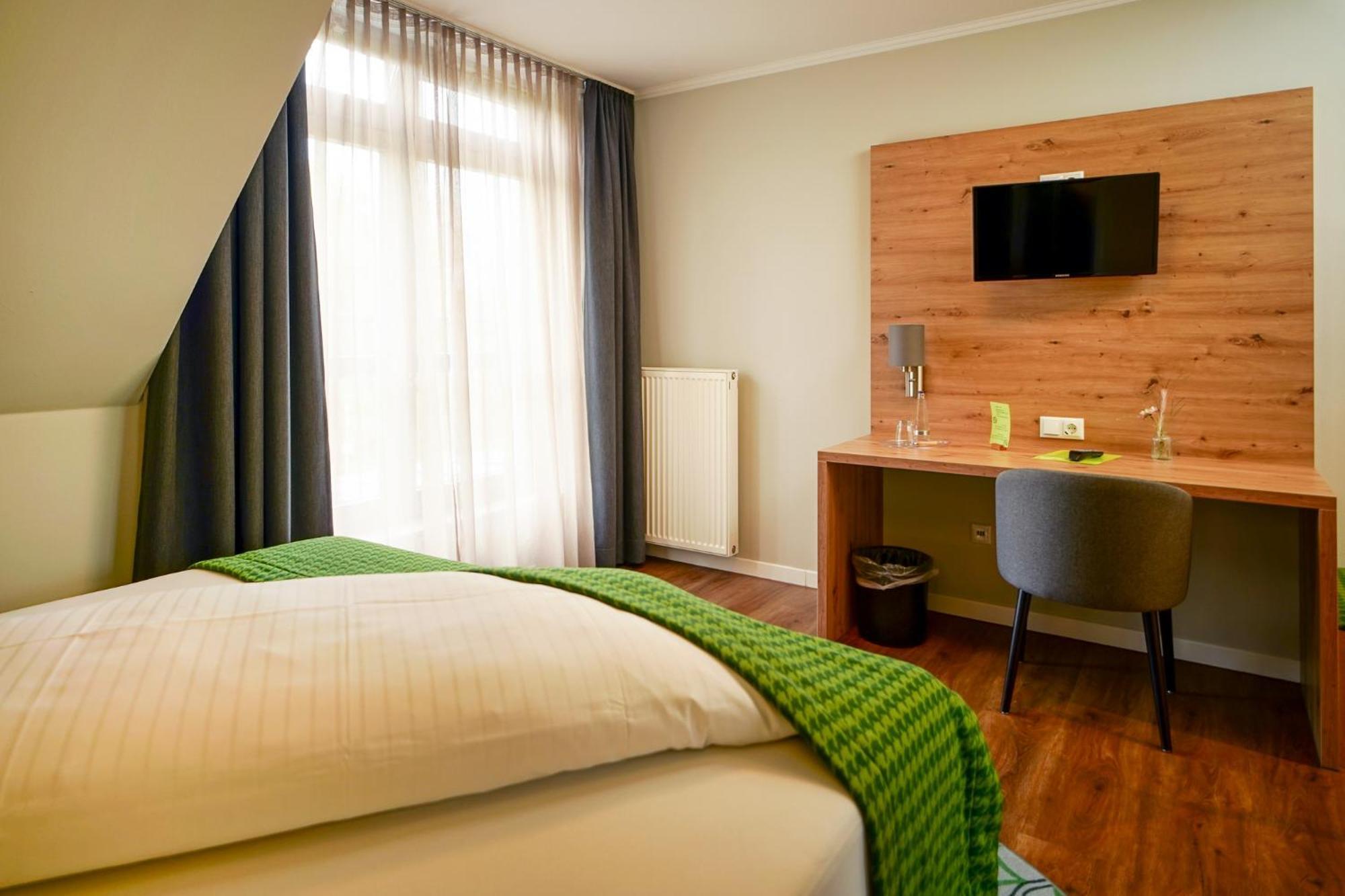 Hotel Lindenhof Bielefeld Esterno foto