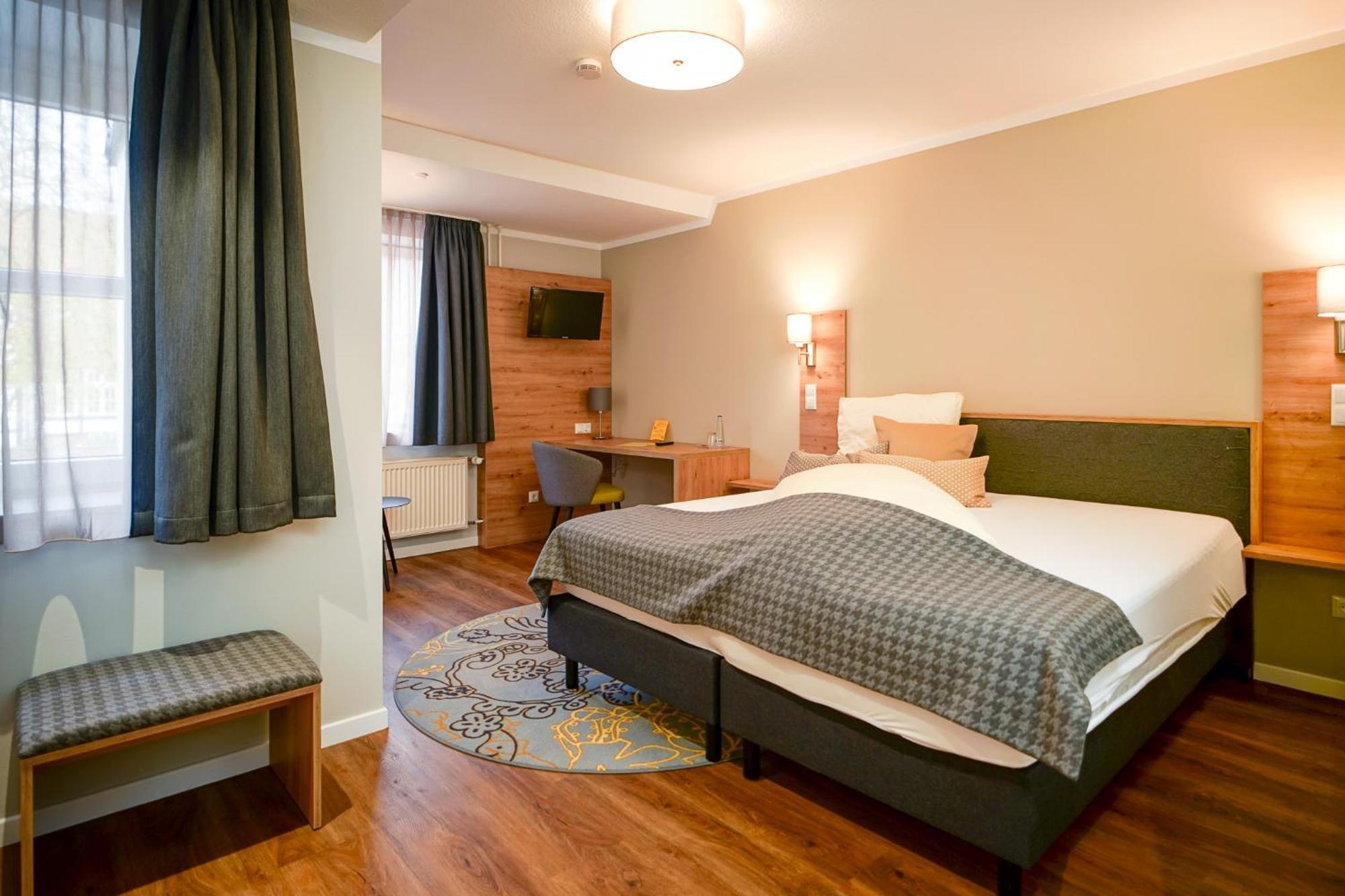 Hotel Lindenhof Bielefeld Esterno foto