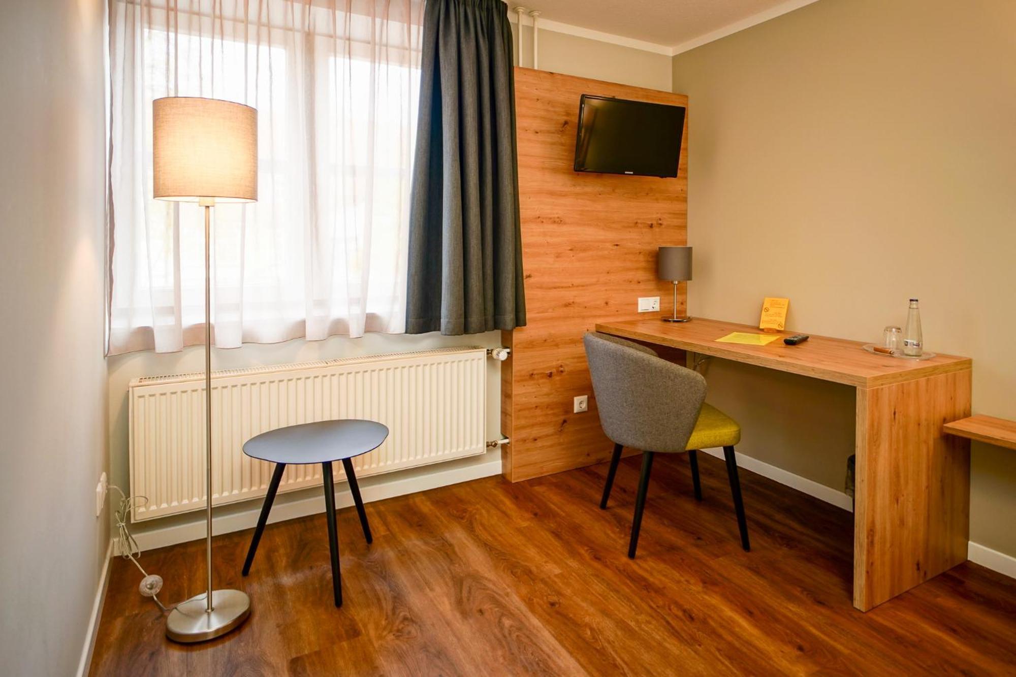 Hotel Lindenhof Bielefeld Esterno foto